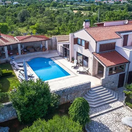 Luxury Harmony With Private Heated Pool In Istria - Pula - Rakalj