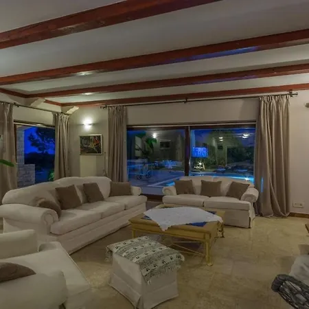 Luxury Harmony With Private Heated Pool In Istria - Pula - Rakalj * Prhati