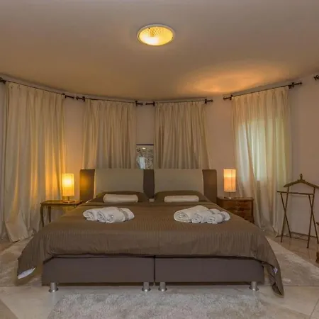 Vila Luxury Harmony With Private Heated Pool In Istria - Pula - Rakalj