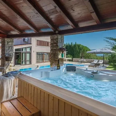 Luxury Harmony With Private Heated Pool In Istria - Pula - Rakalj