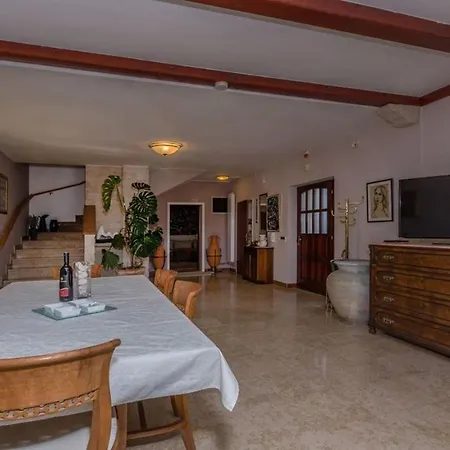 Luxury Harmony With Private Heated Pool In Istria - Pula - Rakalj *