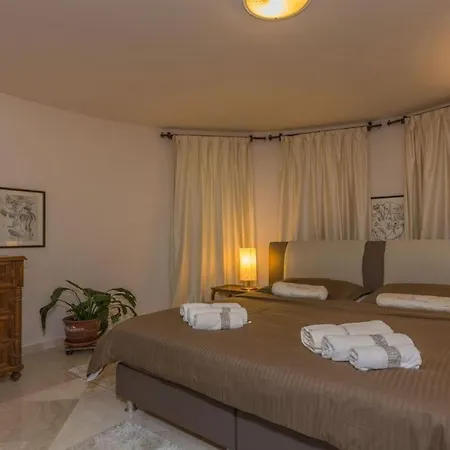 Luxury Harmony With Private Heated Pool In Istria - Pula - Rakalj